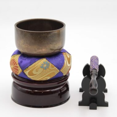 伝統工芸品  勘三郎りん 薄色結晶仕上げ2.5寸～4.0寸  金襴布団セット