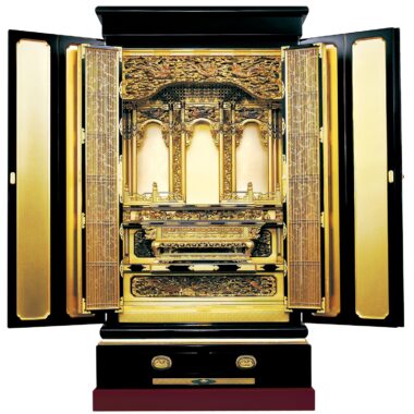 大阪型金仏壇仏具付　浄土真宗本願寺派（西本願寺）翠縁3尺30号　幅111㎝高181㎝